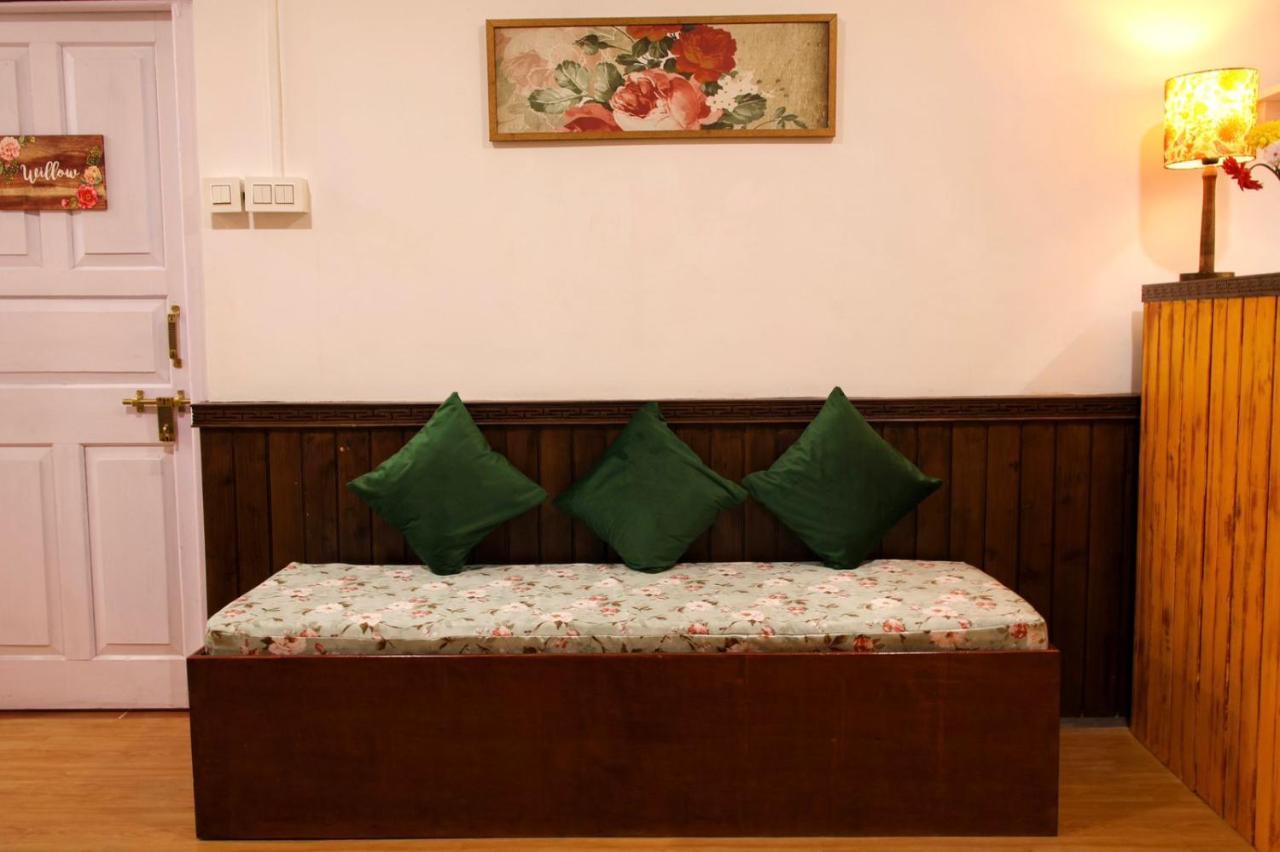 Monratino Ridge View Residency 7 Mins Away From Mg Marg Bed & Breakfast Gangtok Exterior photo