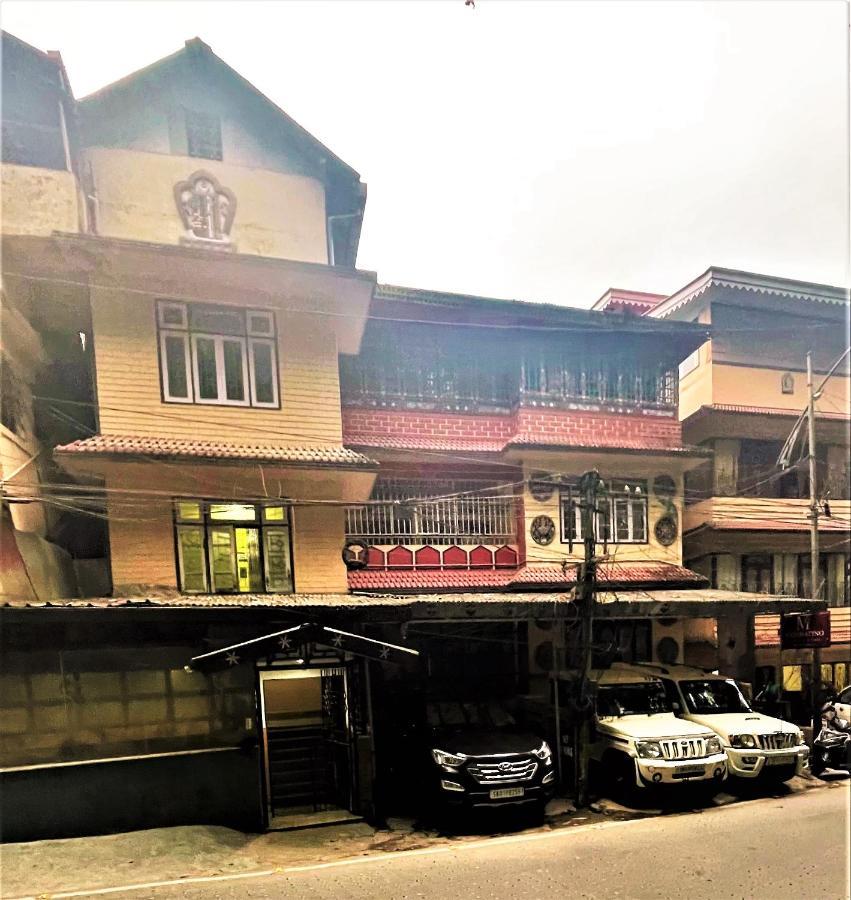 Monratino Ridge View Residency 7 Mins Away From Mg Marg Bed & Breakfast Gangtok Exterior photo